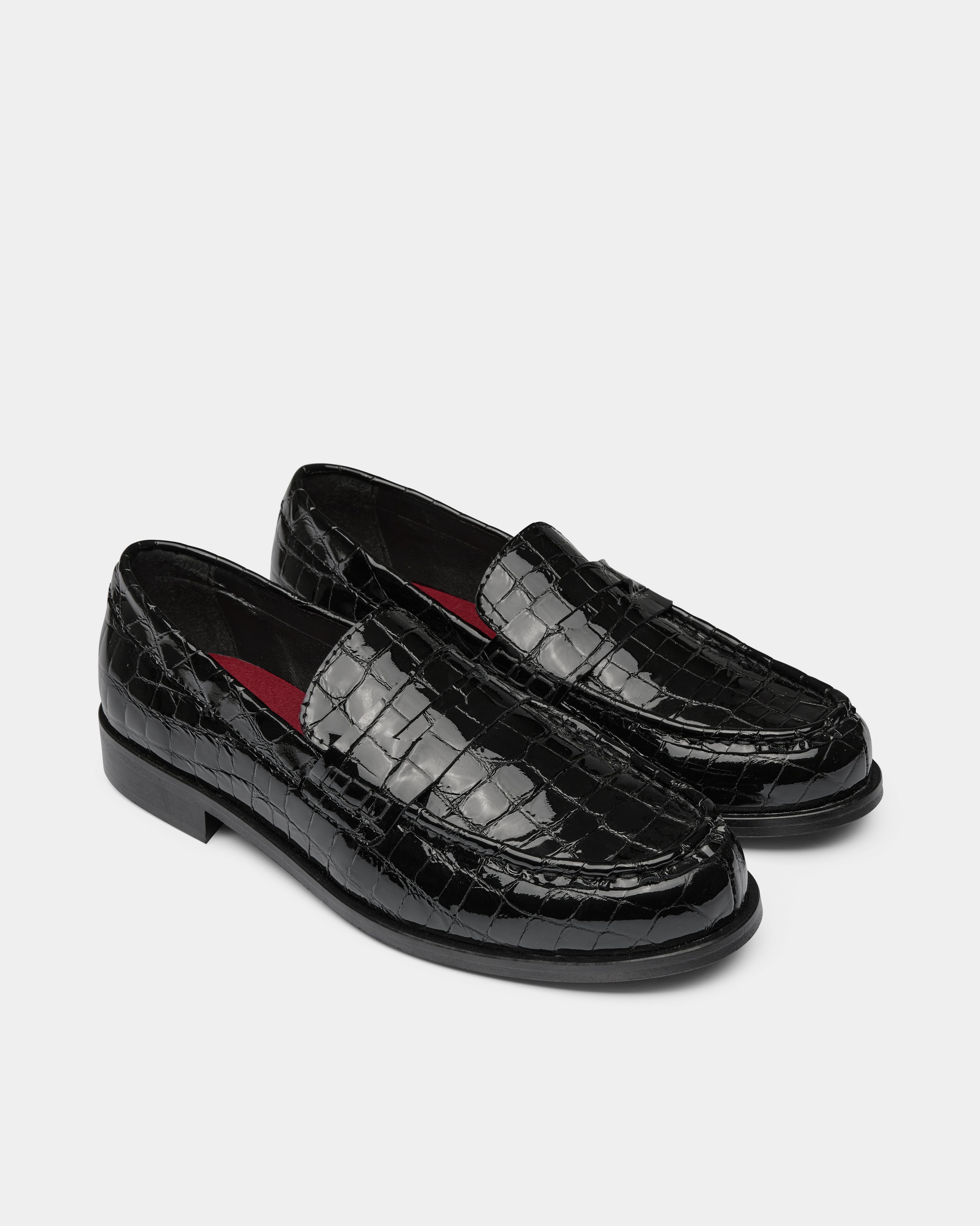 Savio Crocodile Patent Loafer "Black"